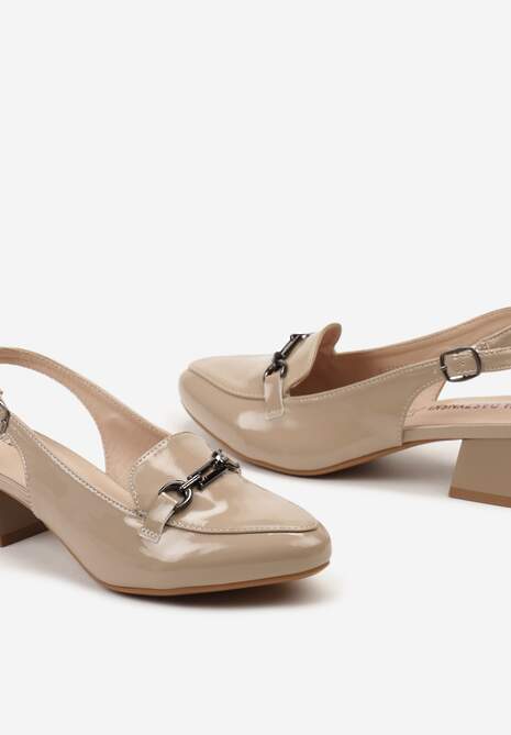 Beżowe Czółenka na Niewysokim Słupku bez Pięty Ozdobione Metalową Sprzączką Zapinane Wokół Kostki Povissia