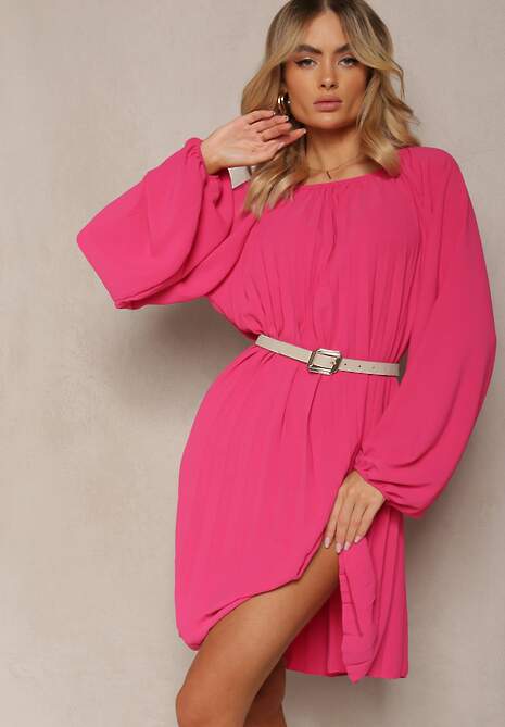 Fuksjowa Rozkloszowana Sukienka Ozdobiona Plisowaniem i Bufiastymi Rękawami Ksarina
