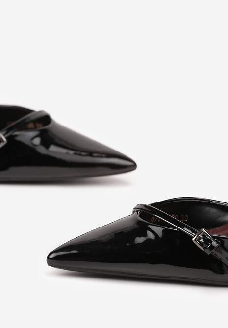 Czarne Szpilki Vices z Lakierowanym Połyskiem i Ozdobną Sprzączką Tilonea