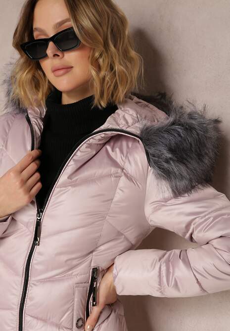 Różowa Kurtka Pikowana z Kapturem z Futerkiem Eldora