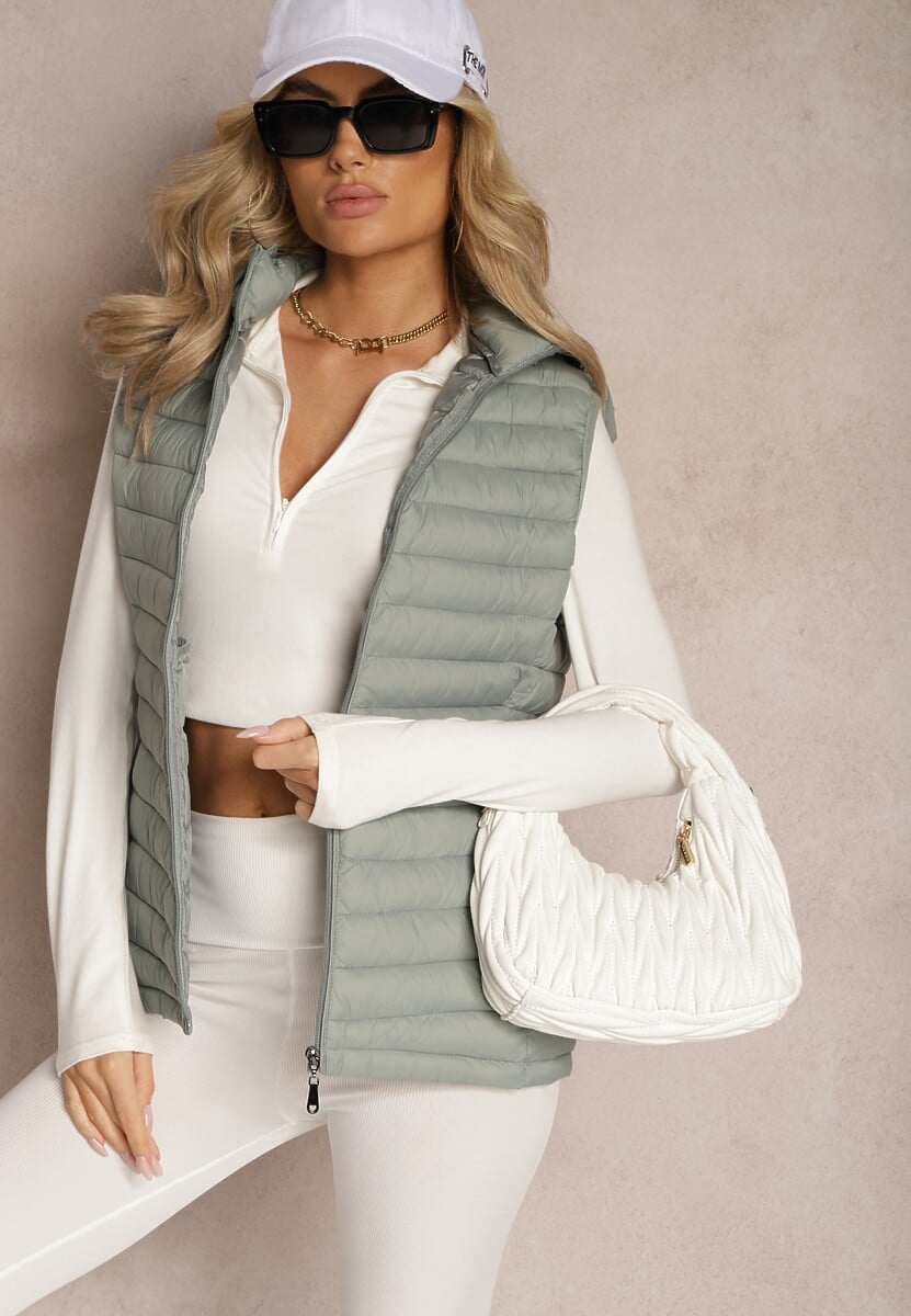 Czarna Kamizelka z Pikowaniem Kapturem i Kieszeniami Kimes