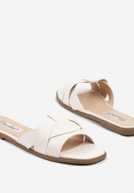 Białe Klapki na Płaskiej Podeszwie z Ozdobną Cholewką Tenoliea