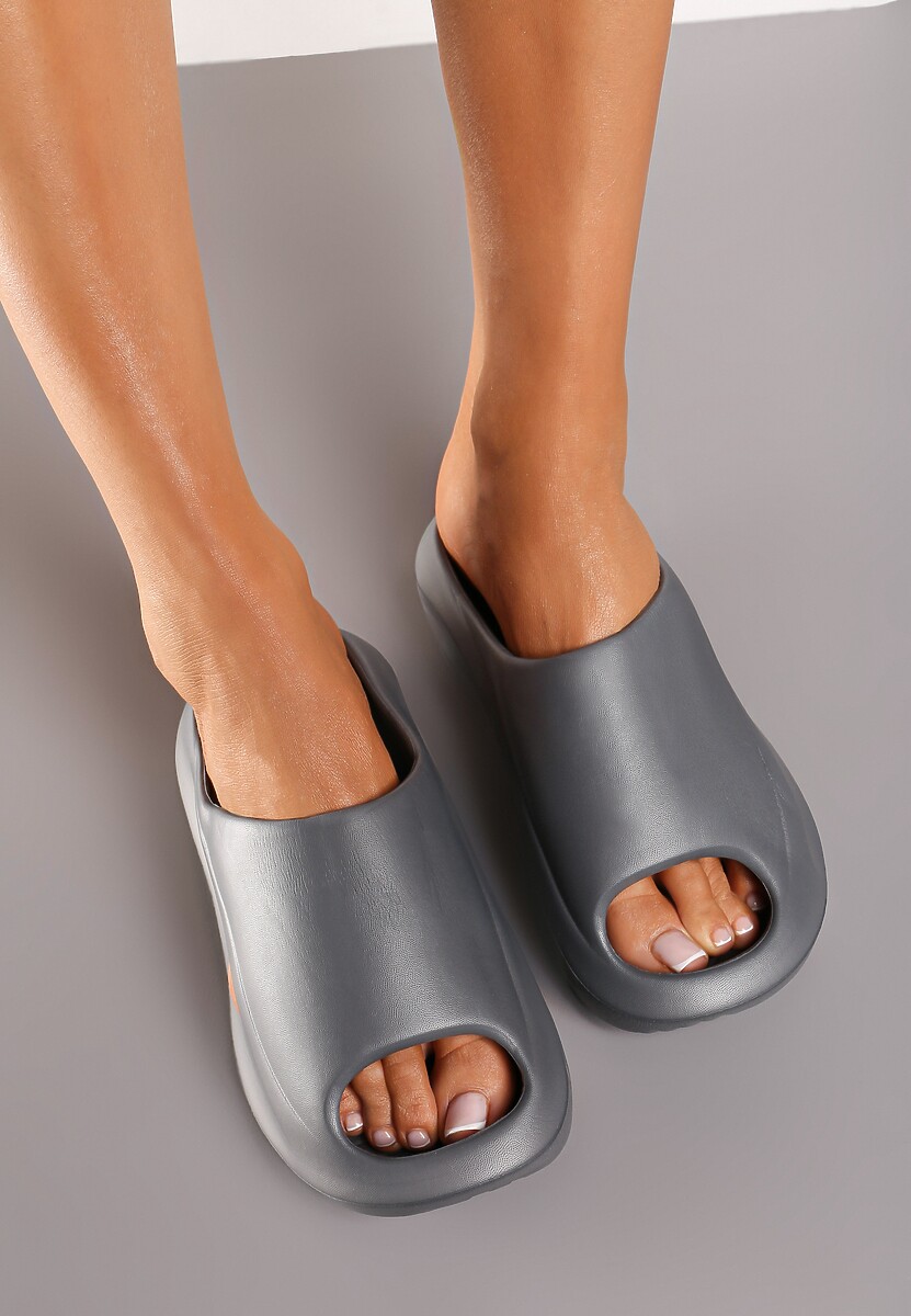 Jasnoszare Casualowe Klapki z Pianki na Platformie Ozdobione Wycięciem z Boku Aznelia