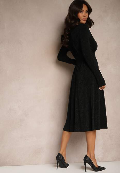 Zielona Rozkloszowana Sukienka z Wiskozą o Taliowanym Kroju Przeszyta Metaliczną Nicią Mesiel