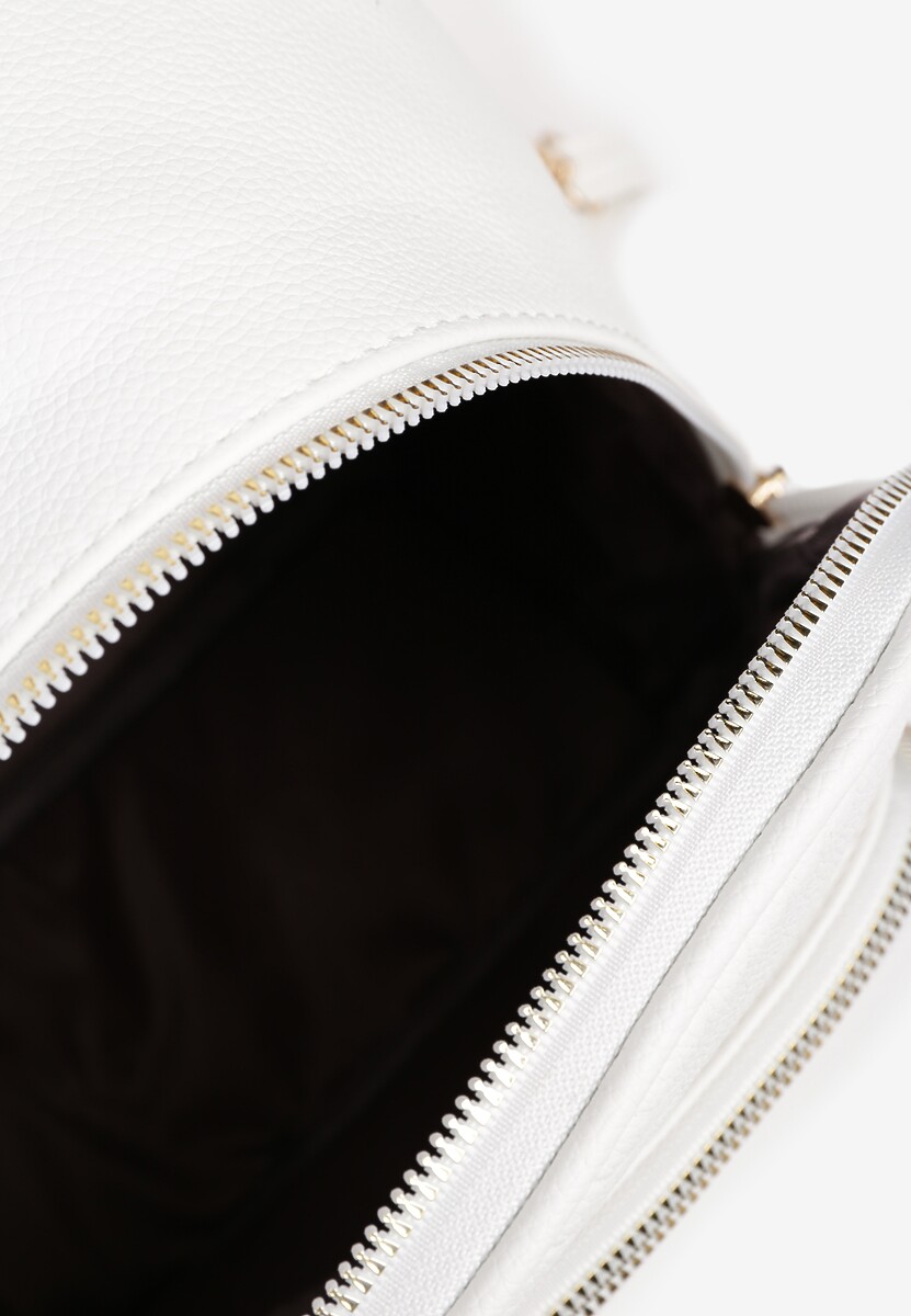 Biały Plecak Ozdobiony Delikatnym Tłoczeniem Arseki