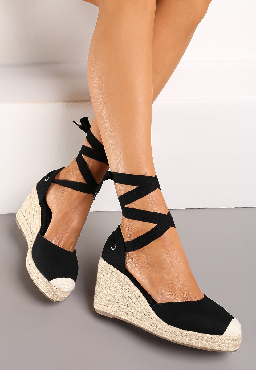 Czarne Sandały Acalea