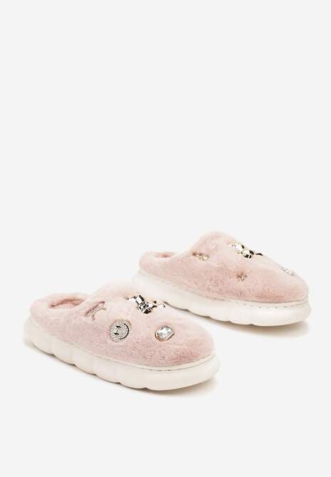 Różowe Kapcie na Płaskiej Podeszwie z Metalicznymi Aplikacjami i Futerkiem Nirissa