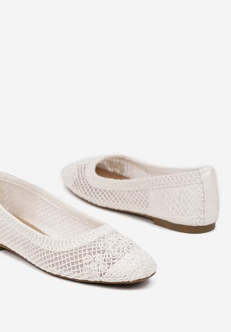 Białe Balerinki Ozdobione Siateczką Landeora