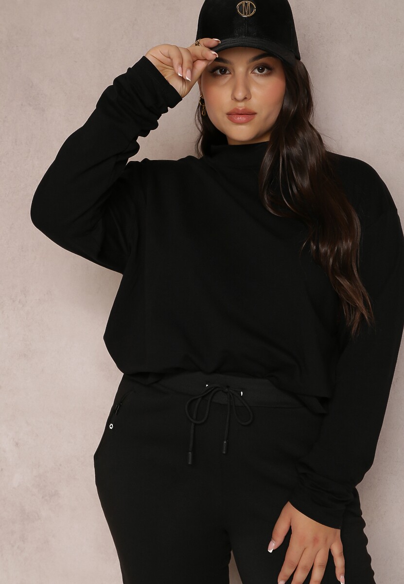 Czarna Bluzka z Półgolfem Zdobionym Haftem Savku