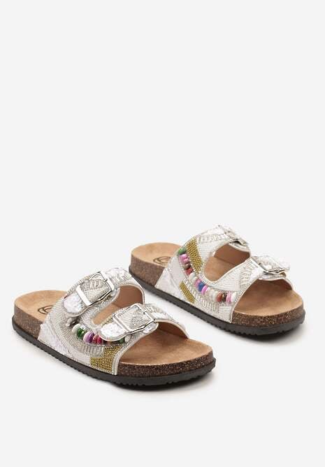 Białe Klapki na Korkowej Podeszwie z Klamrami Ozdobione Koralikami i Cyrkoniami Trixa