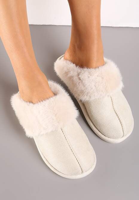 Beżowe Wsuwane Kapcie Ozdobione Futerkiem i Przeszyciami Almane