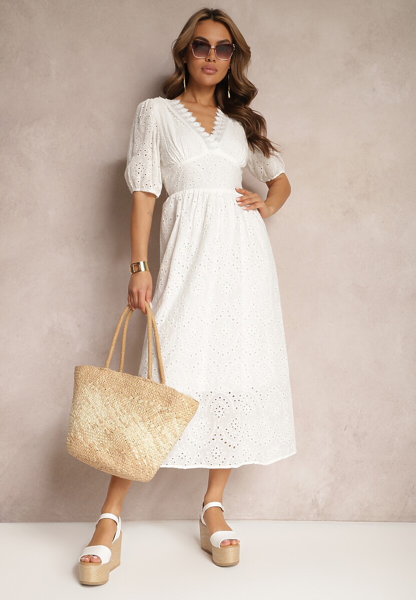 Biała Sukienka z Bawełny o Haftowanym Wykończeniu z Gumką w Talii Lomeda