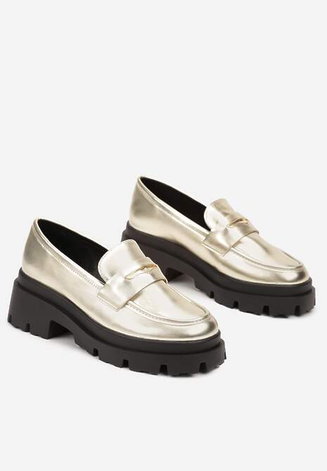 Złote Mokasyny na Platformie Wykończone Ozdobnym Paskiem Navlda