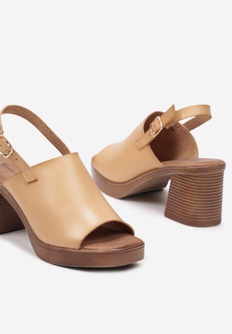 Beżowe Casualowe Sandały na Słupku z Odkrytą Piętą i Sprzączką Evola