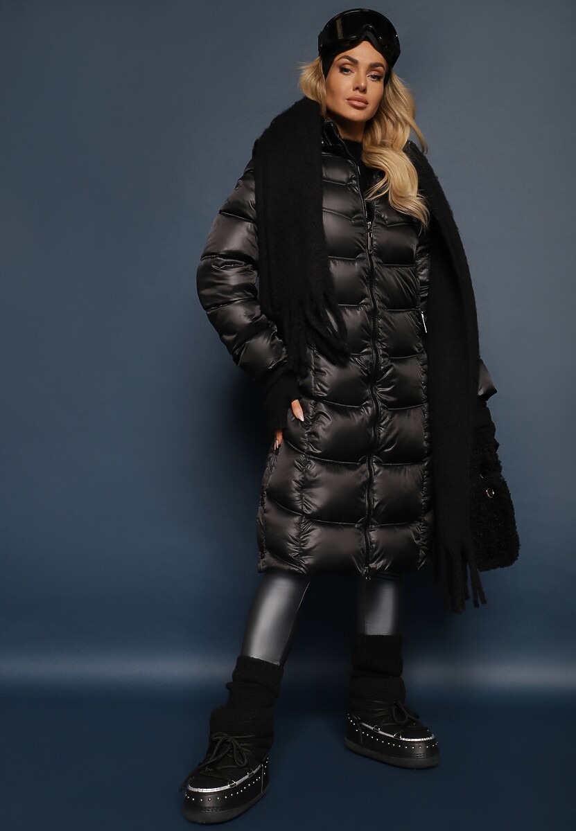 Czarna Kurtka Płaszcz za Kolano z Pikowaniem i Odpinanym Kapturem Calarin