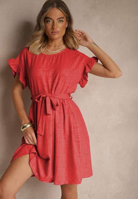 Czerwona Sukienka z Paskiem i Falbankami przy Rękawach Folunelle