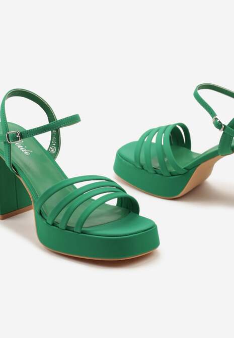 Zielone Sandały z Cienkimi Paskami Szerokim Słupkiem i Platformą Rireke