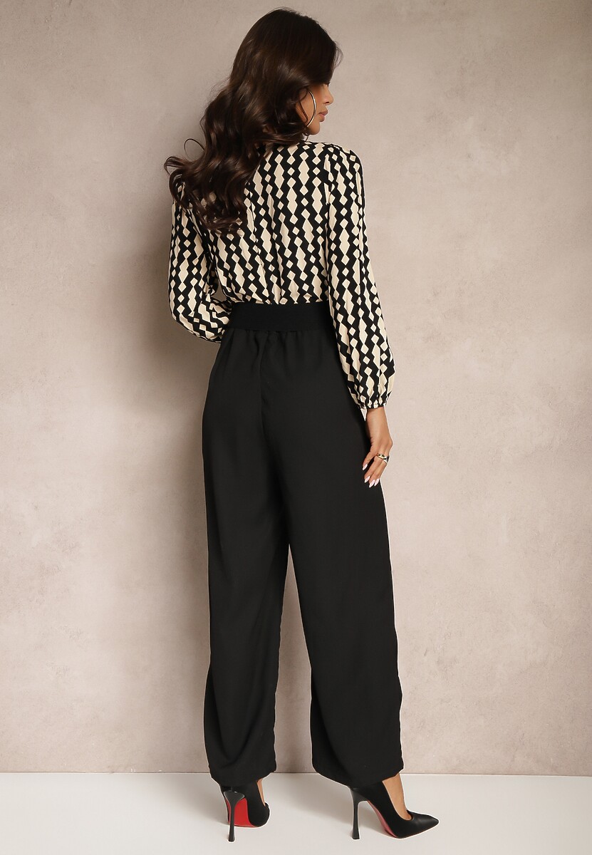 Czarno-Beżowy Kopertowy Kombinezon z Prostymi Nogawkami i Wzorzystą Górą z Paskiem w Talii Tinorielle