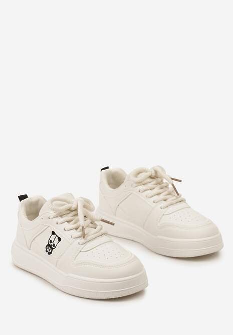 Beżowe Sznurowane Sneakersy z Ekoskóry z Ozdobną Naszywką i Perforacją Vetria