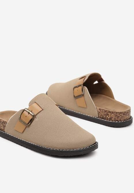 Ciemnobeżowe Klapki Typu Chodaki z Paskiem ze Sprzączką Aleritea