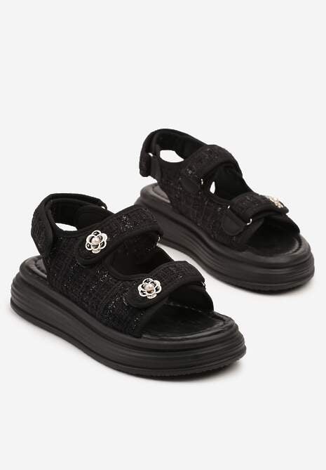 Czarne Sandały na Tłoczonej Platformie z Tweedową Cholewką Meravira