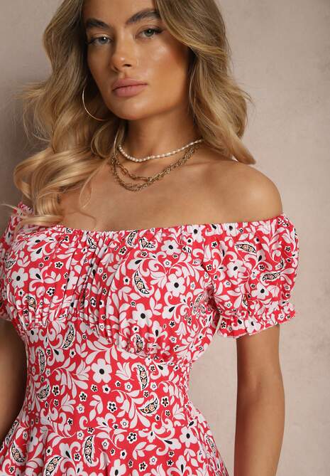 Czerwona Rozkloszowana Sukienka w Kwiatowy Print z Bawełną i Dekoltem Łódką z Bufkami Saniren