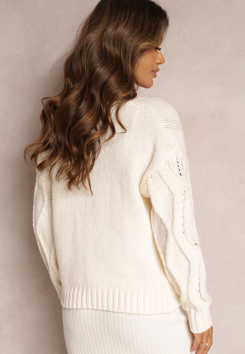 Jasnobeżowy Kardigan na Guziki z Ozdobnym Splotem Opiedssa