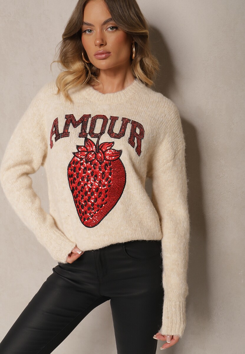 Jasnobeżowy Sweter z Dodatkiem Wełny Ozdobiony Naszywką Truskawką i Napisem Zozizelle