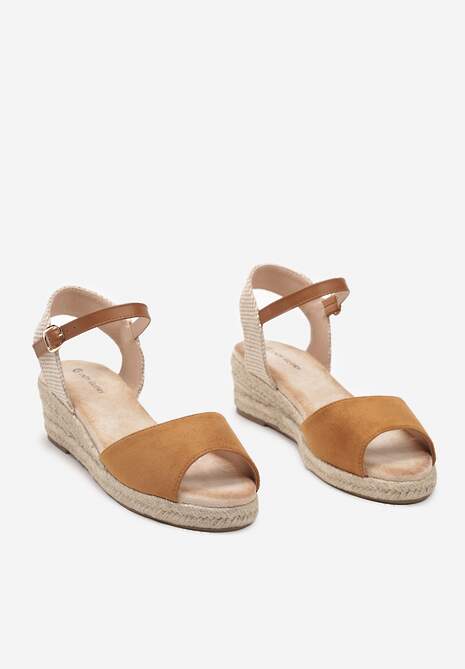 Brązowe Sandały na Koturnie z Plecionki Zapinane na Sprzączkę Moallas