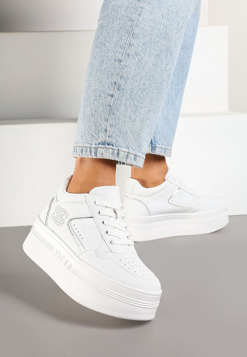 Biało-Srebrne Sneakersy Vices na Platformie Ozdobione Metalicznymi Aplikacjami Nelanil