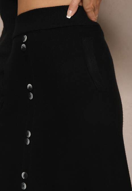 Czarna Spódnica z Dodatkiem Wełny o Rozkloszowanym Kroju z Guzikami Tirezi