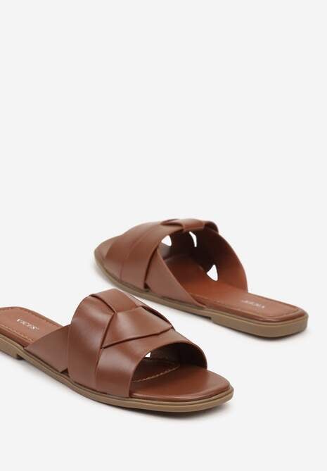 Brązowe Klapki na Płaskiej Podeszwie z Ozdobnymi Paskami i Kwadratowym Noskiem Lunivia