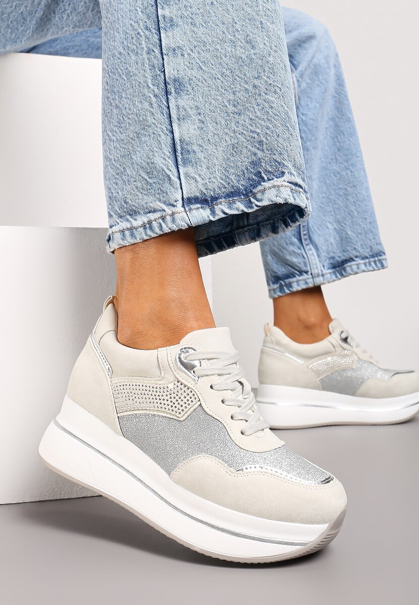 Beżowe Sneakersy na Platformie z Cyrkoniami na Boku Oarema