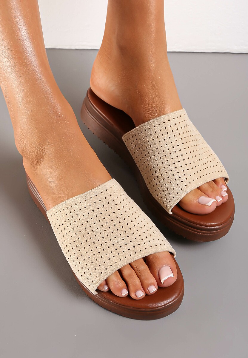 Beżowe Klapki z Ozdobną Perforacją Ozrina
