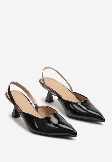 Czarne Sandały na Kaczuszce z Noskiem w Szpic i Lakierowanym Połyskiem Marinori