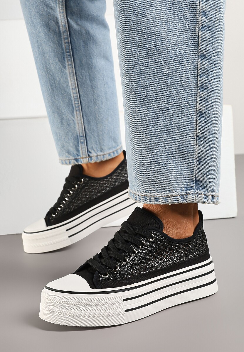 Czarne Trampki na Platformie Ozdobione Koronką Emozi