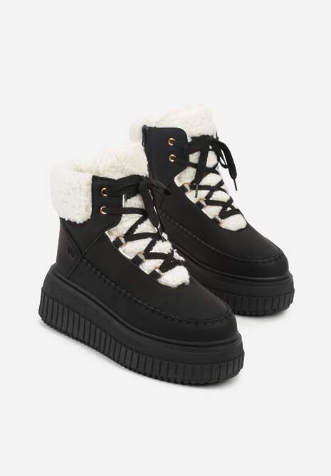 Czarne Śniegowce na Platformie z Tłoczeniem Ozdobione Przeszyciami i Futerkiem Ralassa