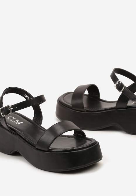 Czarne Sandały Zapinane przy Kostce na Niskiej Platformie Tleiana