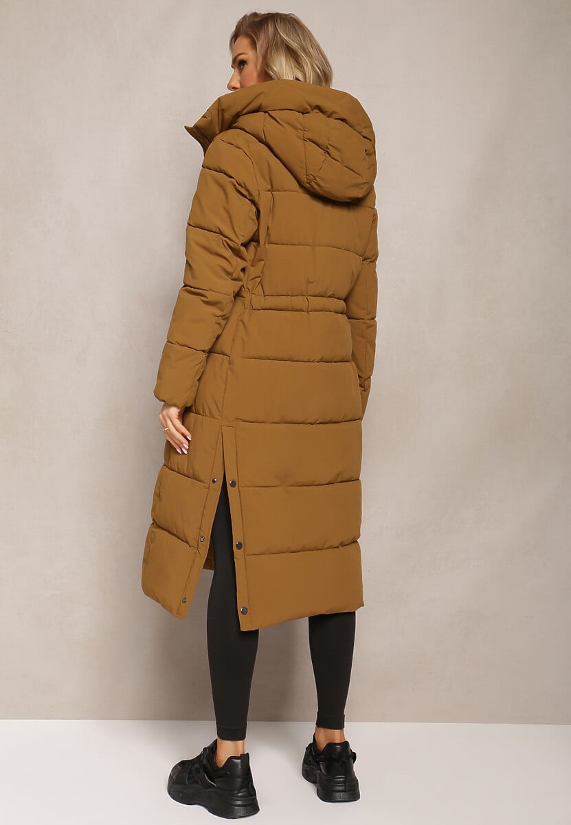 Brązowa Długa Kurtka Płaszcz z Pikowaniem oraz Kapturem Madirre