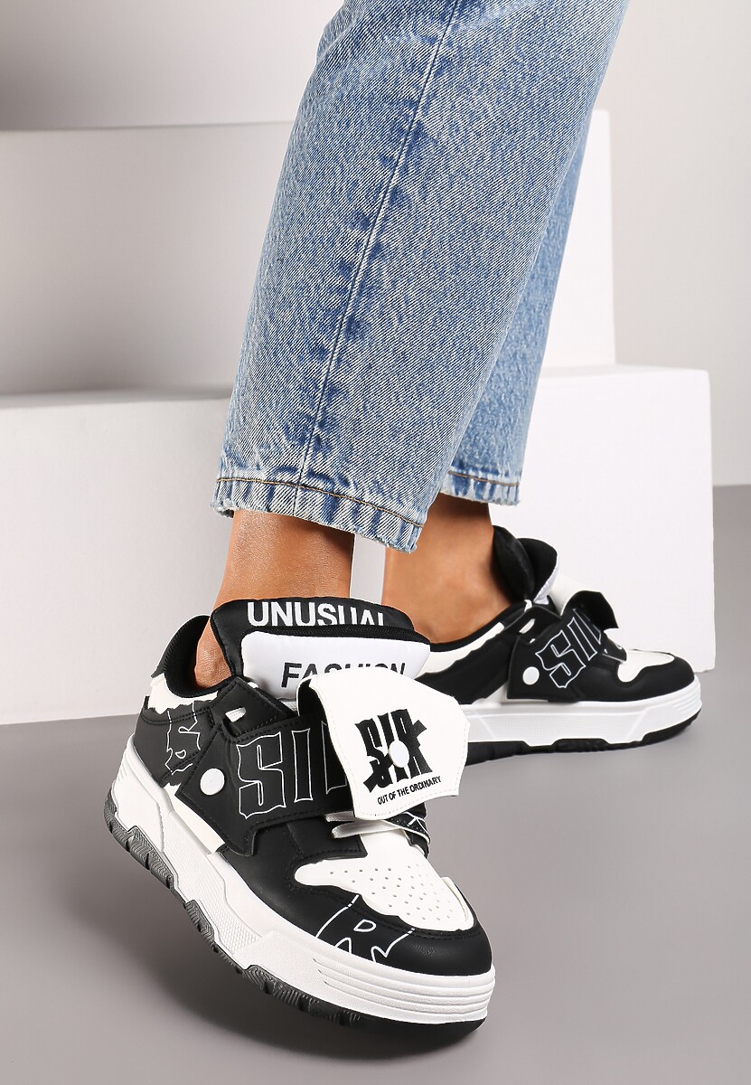 Czarne Sneakersy na Płaskiej Podeszwie Ozdobione Napisami Griefra