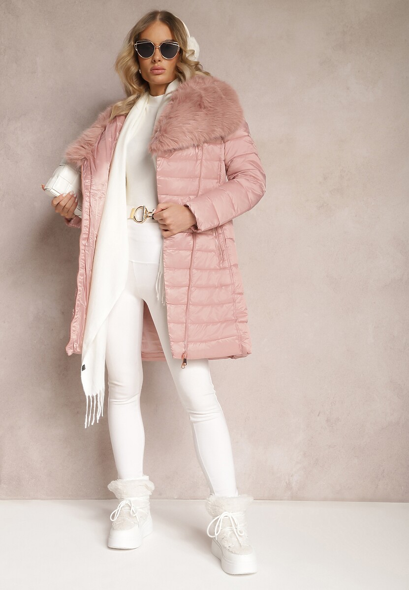 Różowa Długa Kurtka Ozdobiona Futerkiem na Kołnierzu i Pikowaniem Novenna