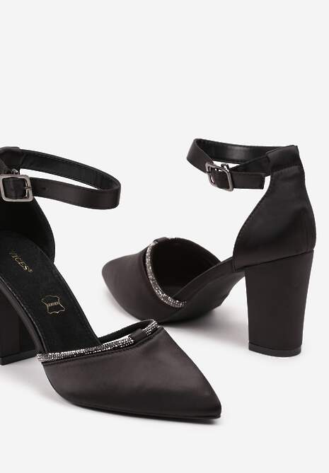 Czarne Satynowe Czółenka Vices ze Skórzaną Wkładką i Cyrkoniami Sarirra
