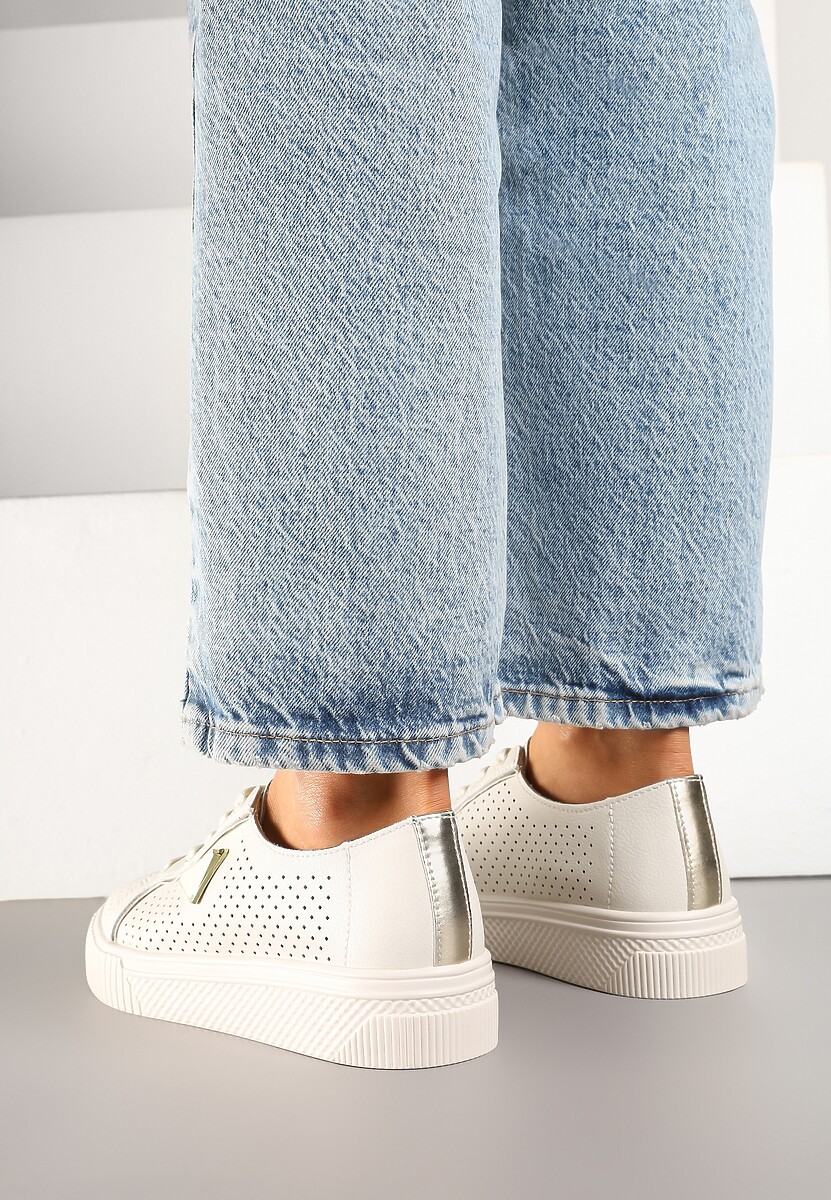 Beżowe Sneakersy Skórzane Ozdobione Aplikacją i Perforacją Nilairis