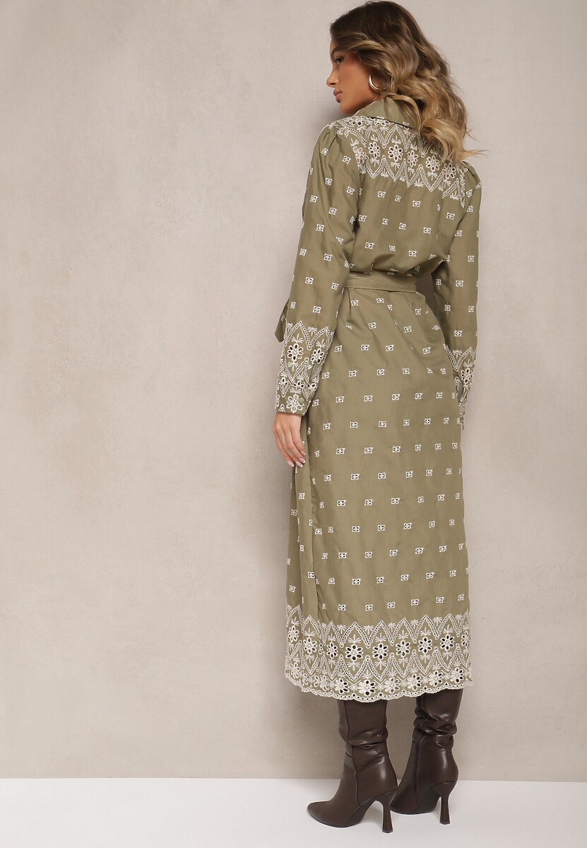 Zielona Koszulowa Sukienka Zdobiona Haftowanym Wzorem Wiązana w Pasie Tinnora