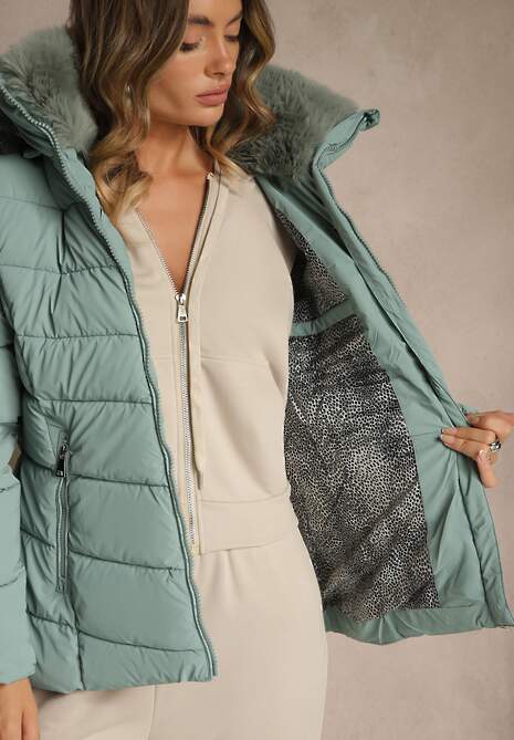 Jasnozielona Pikowana Kurtka o Taliowanym Kroju z Kapturem z Futerkiem Olidessa