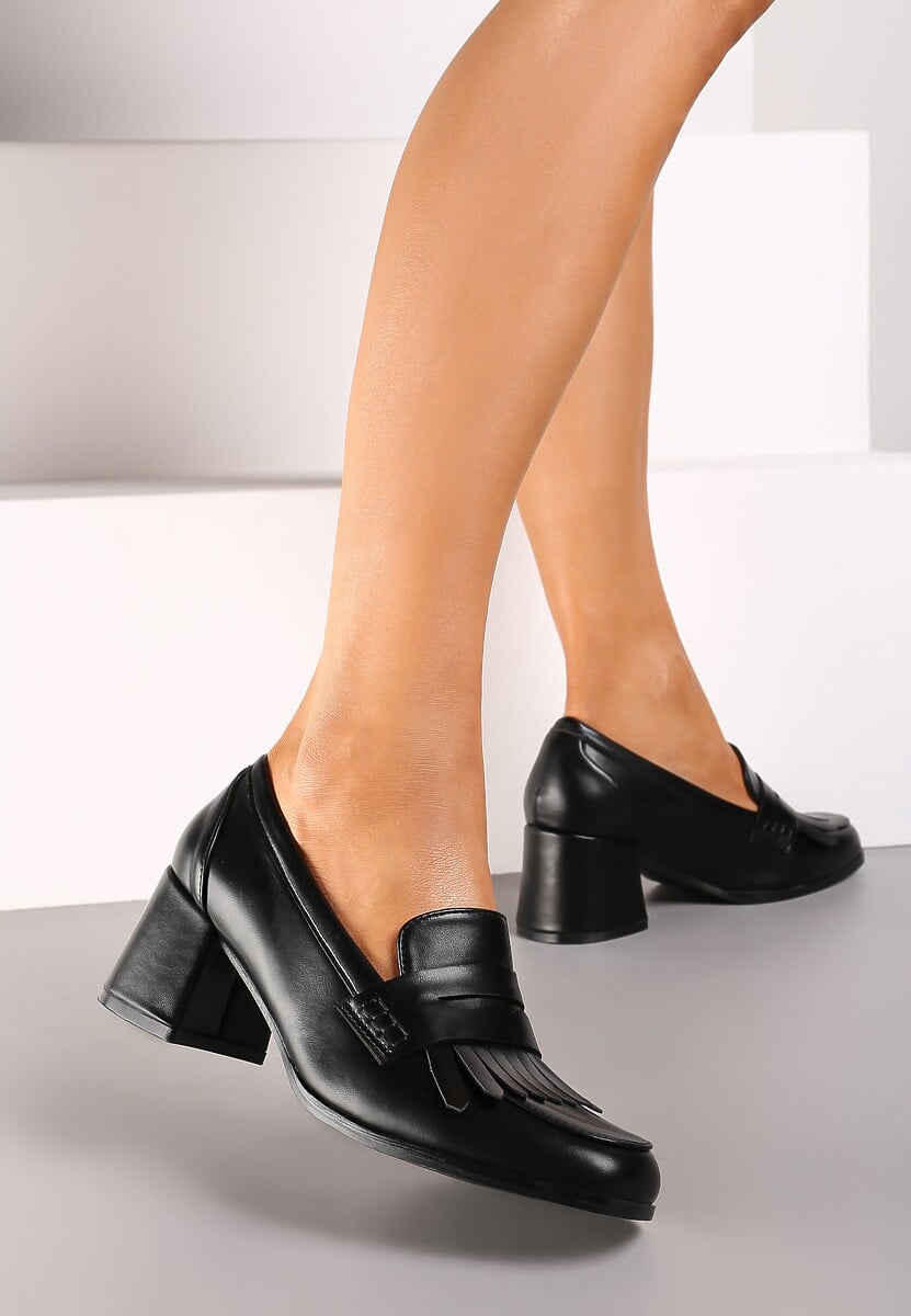 Czarne Półbuty w Stylu Mokasynów na Słupku z Ozdobnym Paskiem Erisannea