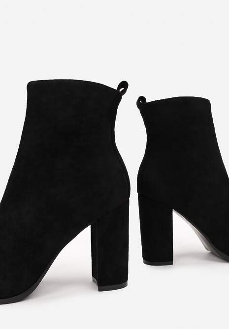 Czarne Botki Aeriel
