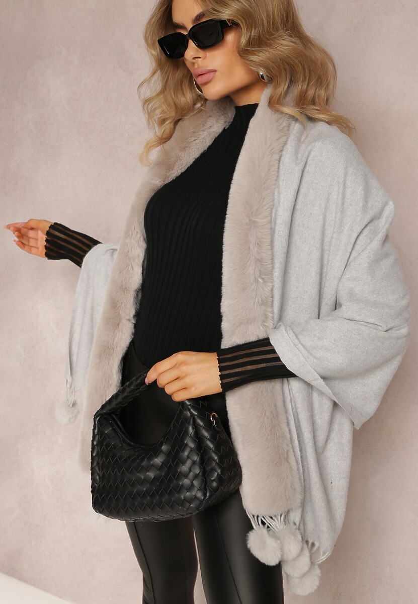 Szary Szalik Narzutka o Prostokątnym Fasonie z Futerkiem i Pomponami Taqan