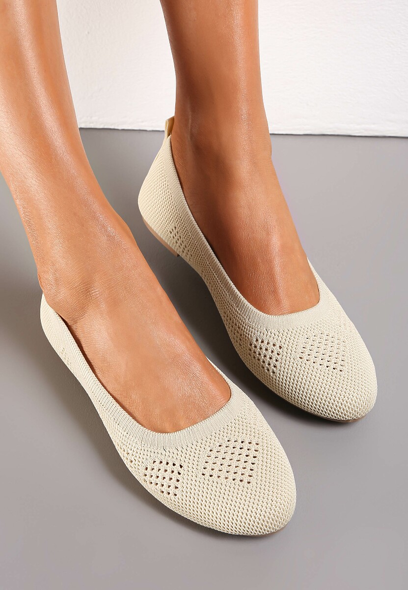 Beżowe Ażurowe Balerinki z Okrągłym Noskiem Siotte