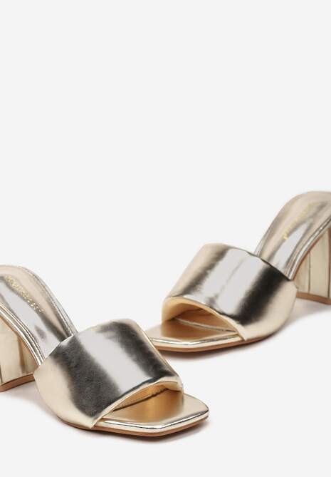 Złote Klapki na Geometrycznym Słupku z Szerokim Paskiem Willara